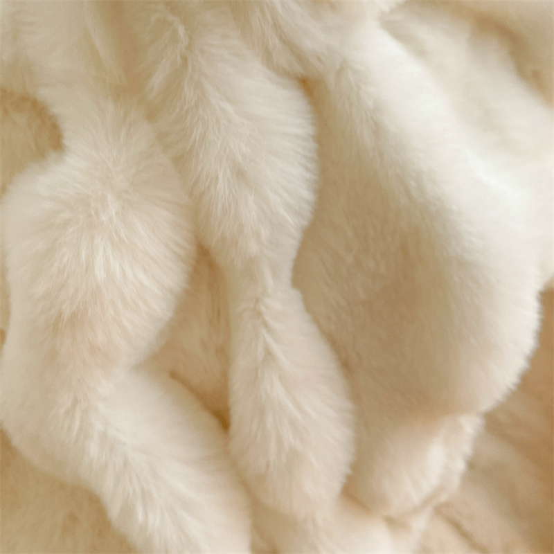 Luxury Faux Rabbit Fur Velvet  - Home Textiles Europe 评论和价格